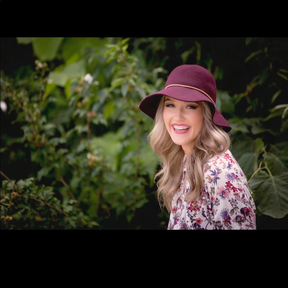 Meet your Posher, August